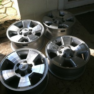 Sport Rims, gonna paint them "anthracite" and putt em on 255-80-1