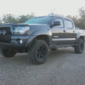 truck with weathertechs on