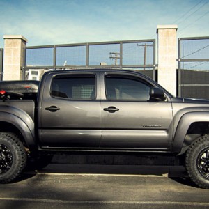 Tacoma_Wheels_Tires_small1