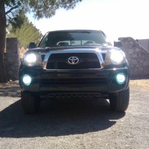 2011 trd off-road front view