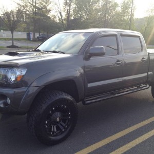 09 Taco with 285 70 18