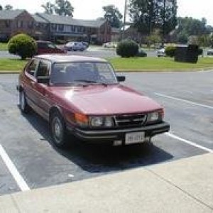 SAAB 900