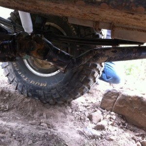 Dad broke his rear driveshaft :eek: