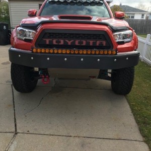 KC Flex lights on bumper and Pro6 on top