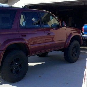 The old man plasti-dipped the wheels on his runner