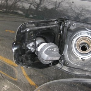 Fuel_Cap_Holder_3