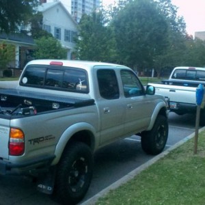 Nice set up, see this dude all the time. Need a couple TW business cards to
