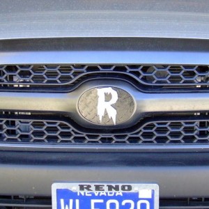 R
