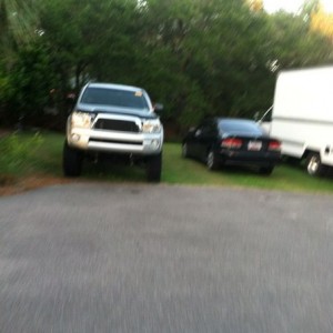 New pic from the truck I sent the other day. Looks like maybe 3+" lift
