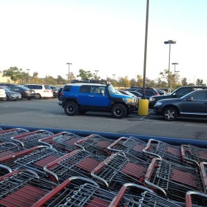 That's one bad ass FJ parked at my work. Fry's