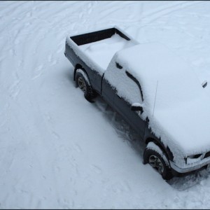 truck-snow-08