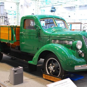 1200px-1935_Toyoda_Model_G1_Truck_01