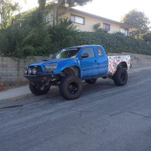 4.56 gears and 35" tires installed