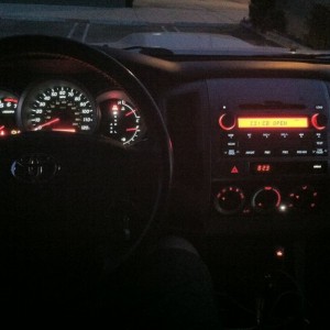 Quick test before returning radio :thumbsup: red knobs/screen the rest whit