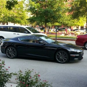 Aston Martin DB9 :drool: