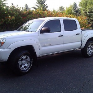 Ron's 2012 Quad Cab TRD Offroad SUPER WHITE