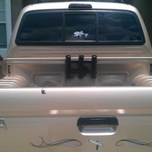 rod holder attached to back