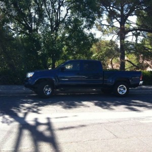 I doubt Ford rims are interchangeable but I 