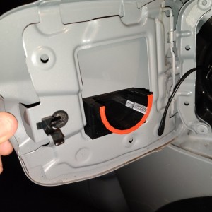 Gas cap holder #1: cap wasn't snug, meh