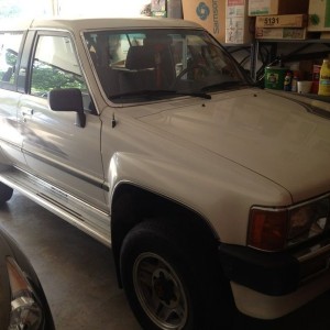 '86 4Runner with 37k ormiles,1 owner.