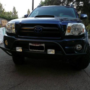 Avid Light Bar with KC Hilite 775 Lights