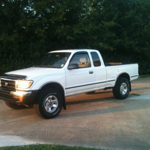 2000 tacoma