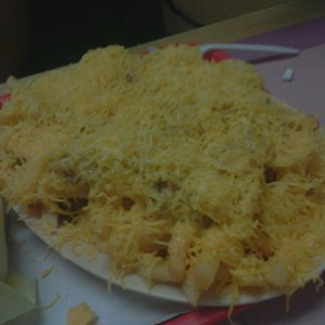 Burger basket chilli cheese fries SMALLZ~"~MISTY
