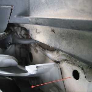 rust hood hinge cowl