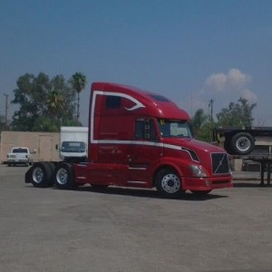Here is the truck i worked on yesterday, polished and waxed, cleaned the en