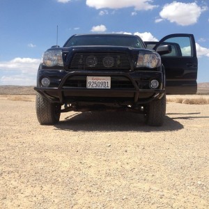 Testing the new LSK stock length lower LCAs on the MORE Chili Cook Off race