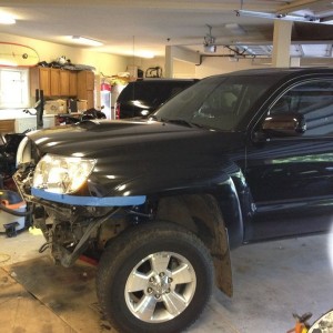 Lifts on. Still need to do my rear. Kings with TC uca's.