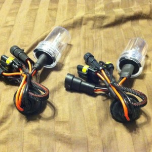 Pair of H10 6000k HID bulbs for sale. I believe they were from slimcubby bu