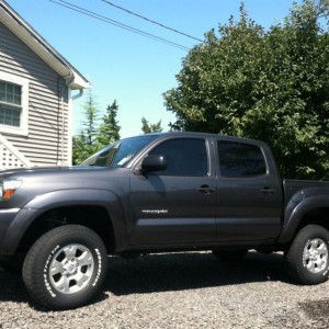 The truck got some lovin today, I even hosed out the bed.