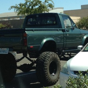 Nice truck. Talked to the guy for a Minute before class.