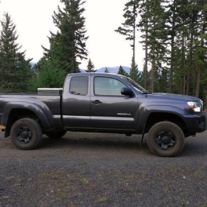 2.5" leveling kit and 2" aal