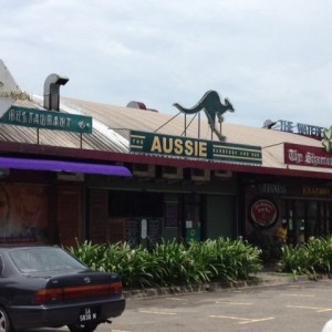 Arrive in Malaysia... Go to Aussie bar?