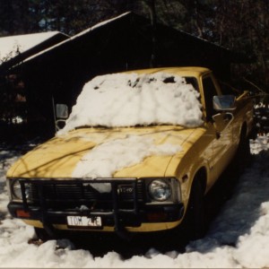 1980 Hilux 2wd 4 MT