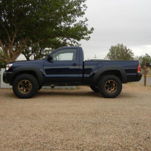 148105d1334954857-pics-your-2012-tacoma-lifted-aftermarket-wheels-tires-dsc