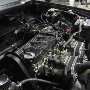 Dual carbs on a 4 banger. Interdasting...