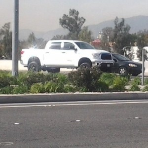 Snagged a pic of a thundra earlier on sierra in fontana off the 10 east exi
