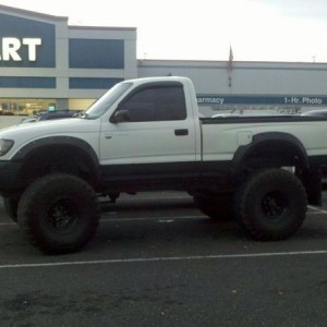 A chick I know drives this, lifted 9" on 37x13.5 2.7 geared at 4:88