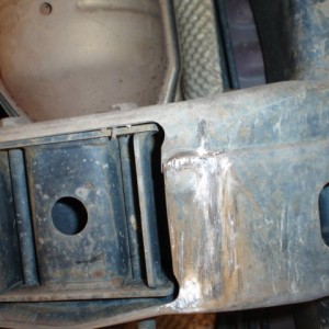 Driver side cross member