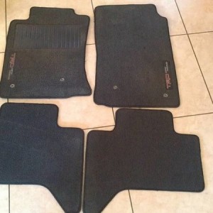 USED TRD Floor Mats