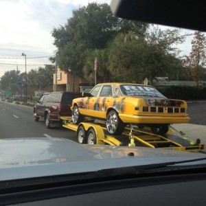 Ghetto... Those are tvs in the rear bumper area. There were some in the gri