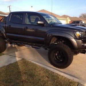 just washed and Detailed lifted 2011 toyota tacoma