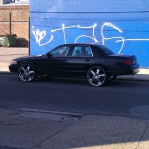 Rollin on 30's in a city full of potholes that make my kings cringe wh
