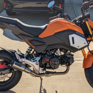 Grom 1