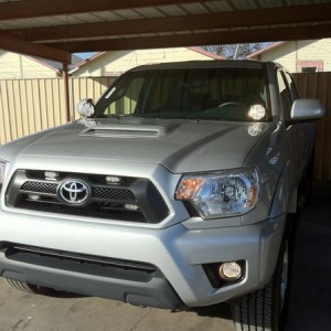 kc lights mounted on hood