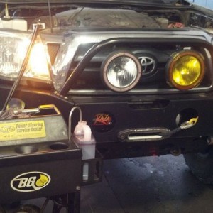 Performing my own power steering fluid transfer service... don't be je
