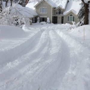 Screw shoveling. Duratracs+e-locker>2.5' of snow